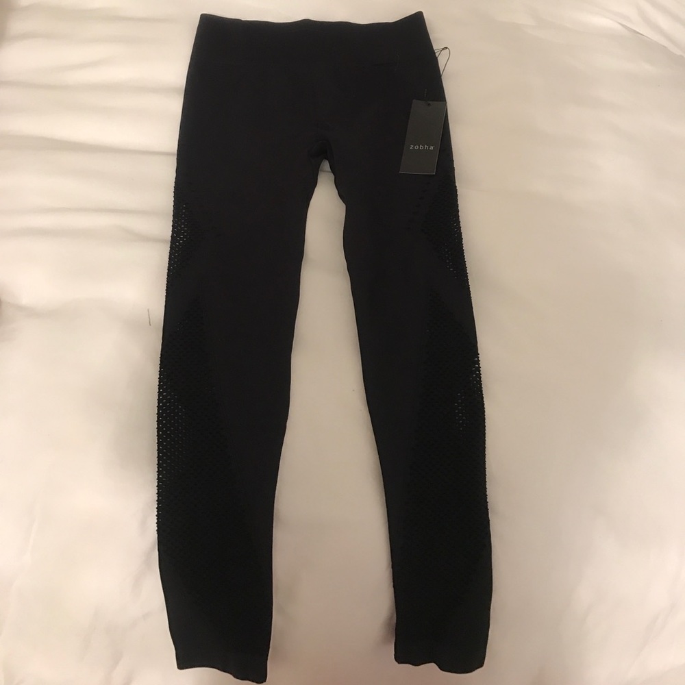 NWT Zobha Leggings